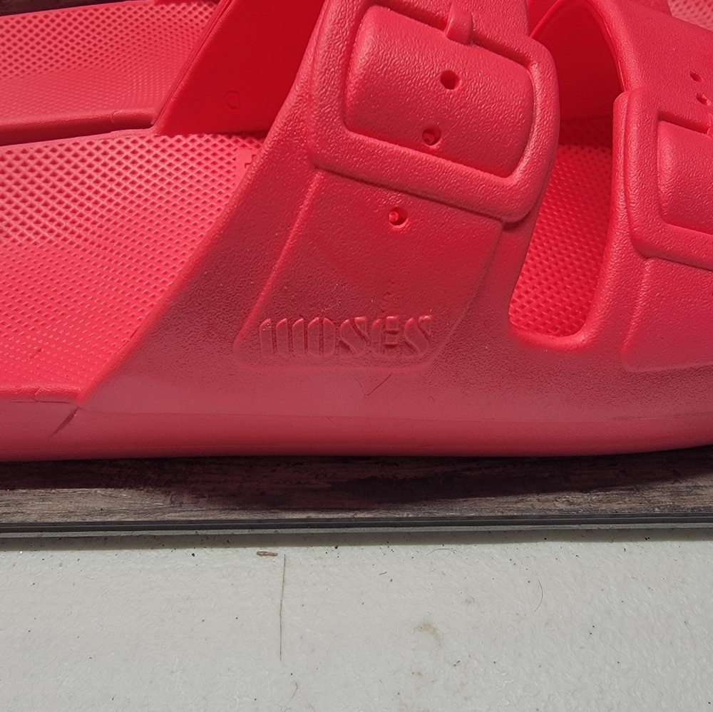 Freedom Moses Slides Glow Fluorescent Pink Size 39/40 EUC - Picture 3 of 6
